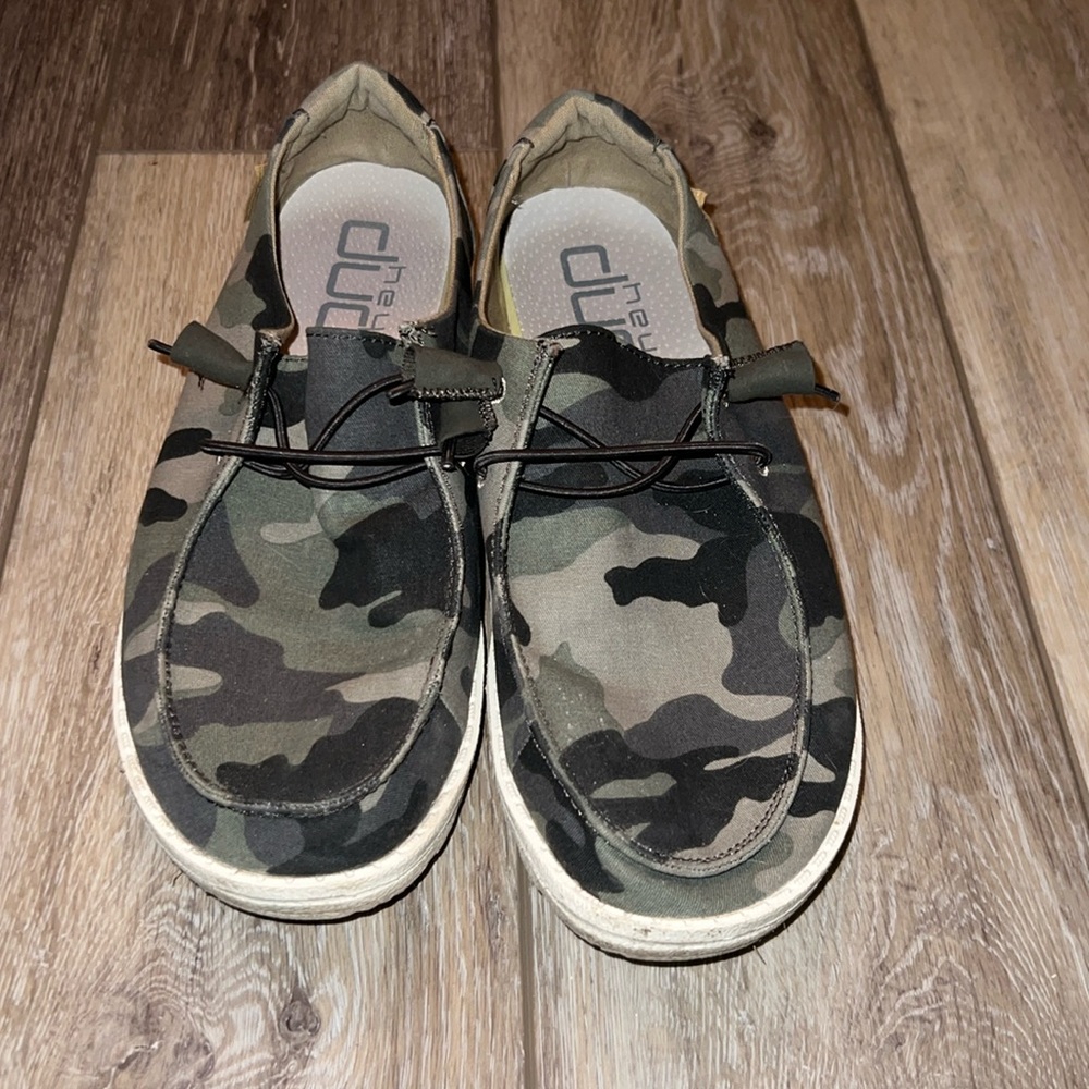 Hey Dude Camo Wendy